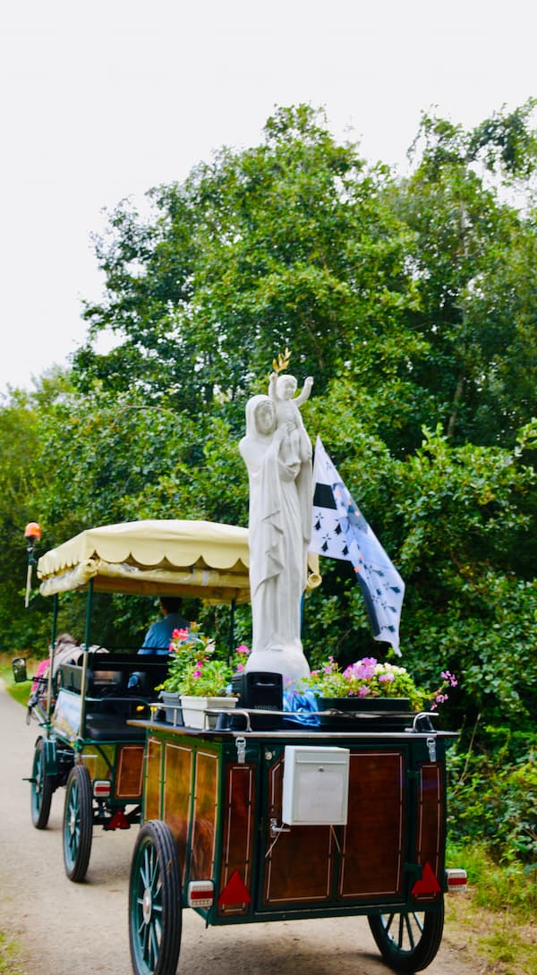 six semaines de marche de la Tromenie de Marie